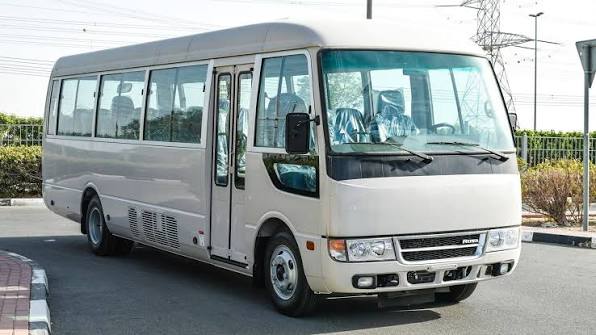 Pickup logistics vehicle